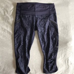 Lululemon Leaf Crop